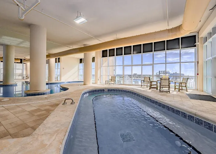 Phoenix Gulf Towers 2104 Apartment